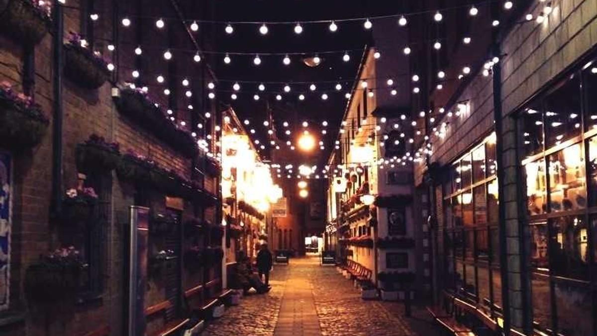 Benzinpreis Unruhen Illustration zu Benzinpreis Unruhen