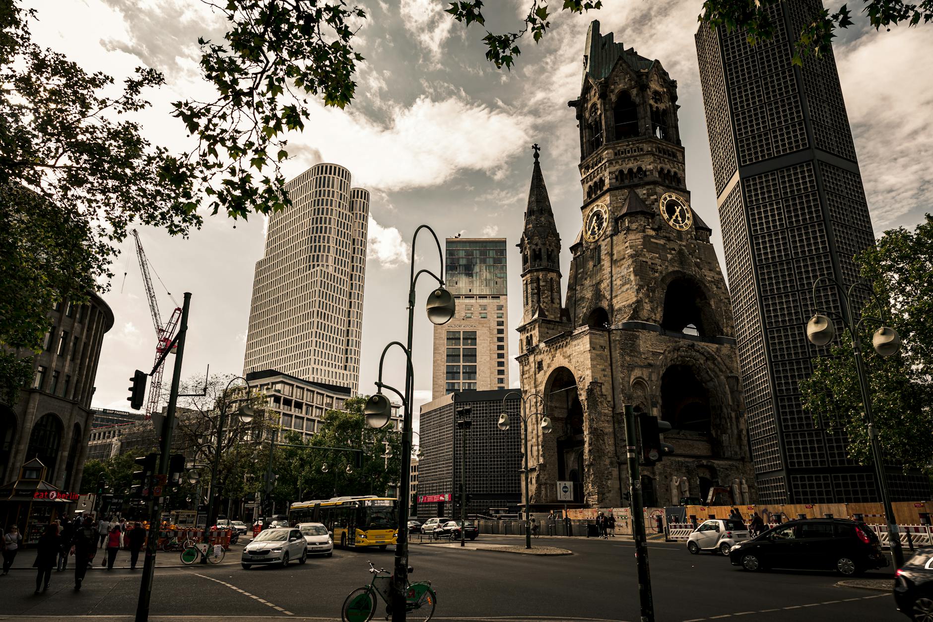 Detailansicht: Blumenkübel Unfall Berlin
