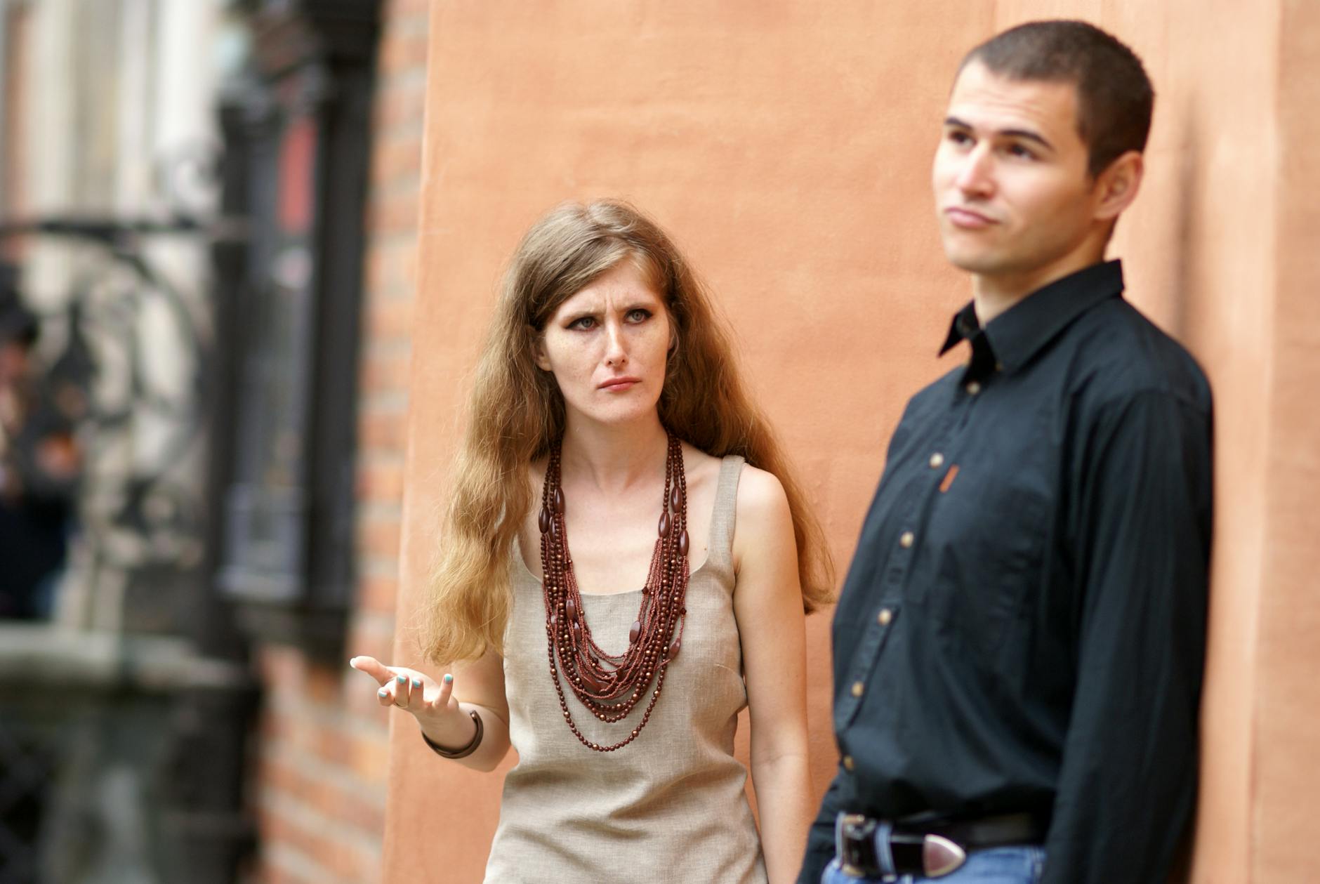 Detailansicht: Peinliches Partnerverhalten