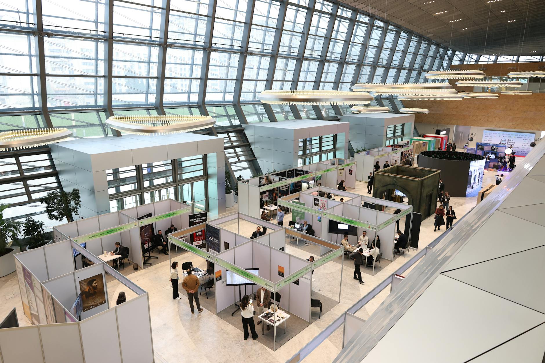 Detailansicht: Show 1 Willi Banner