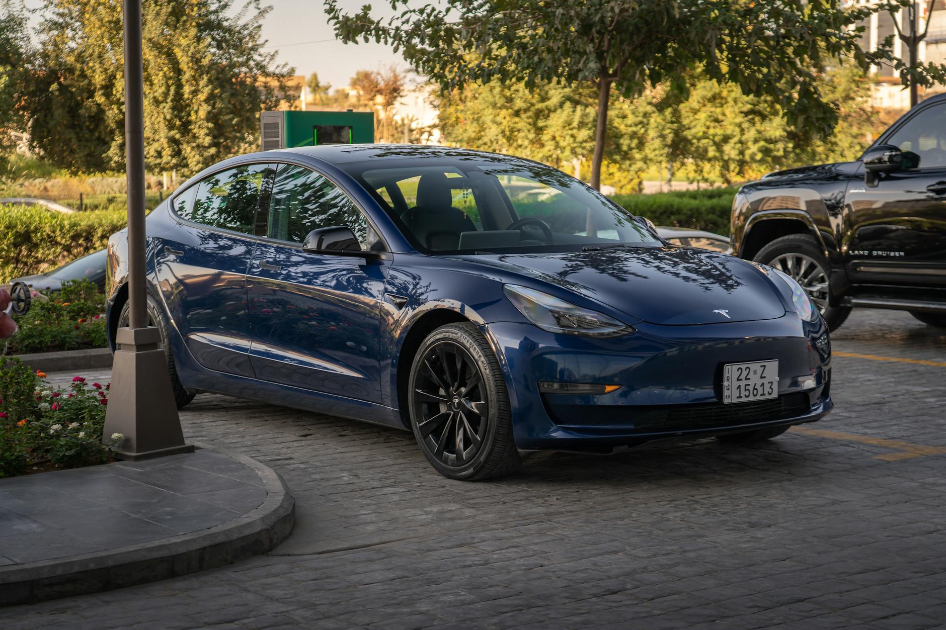 Illustration zu Tesla Selbstfahrfunktion Zulassung