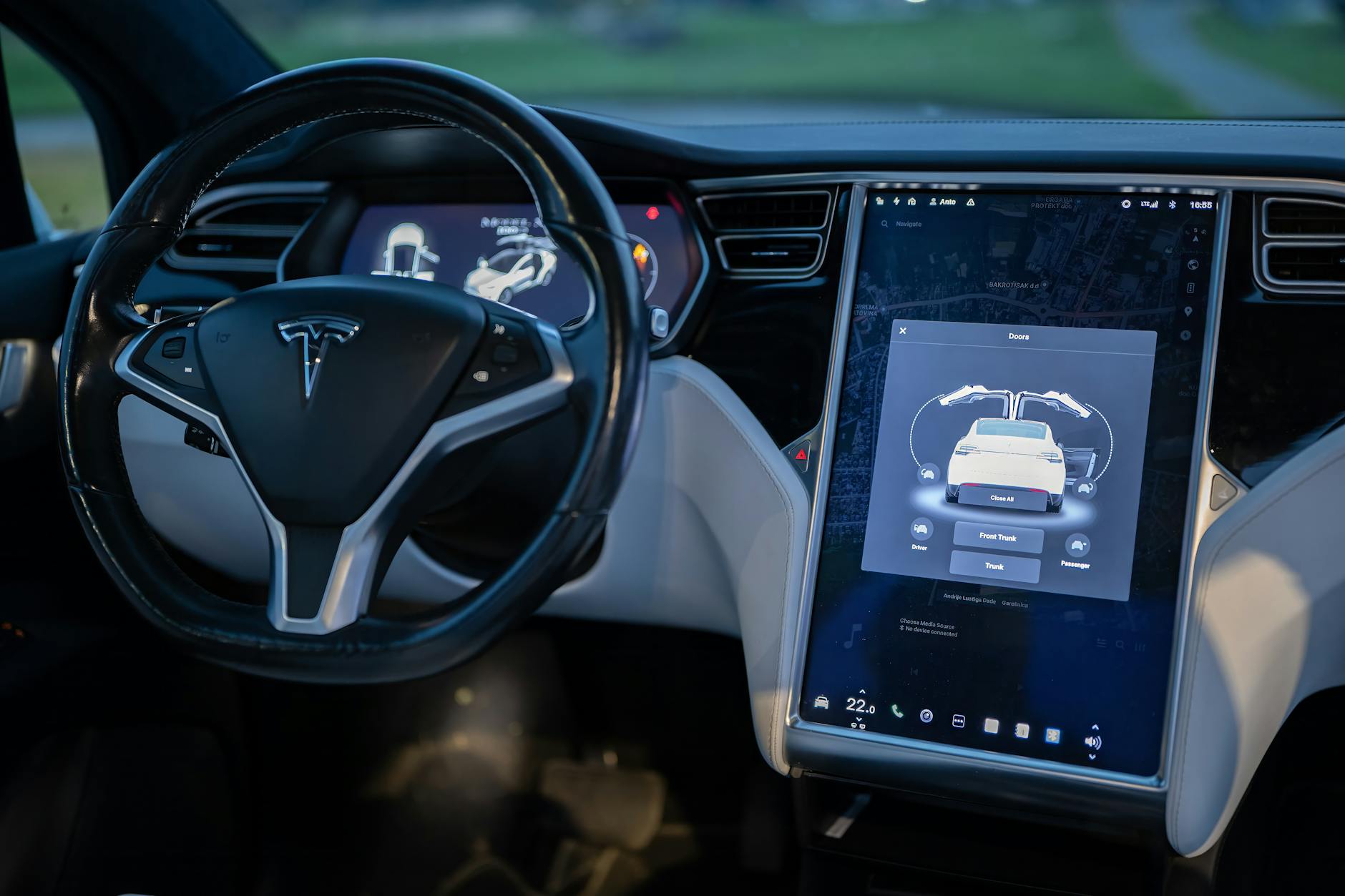 Detailansicht: Tesla Selbstfahrfunktion Zulassung
