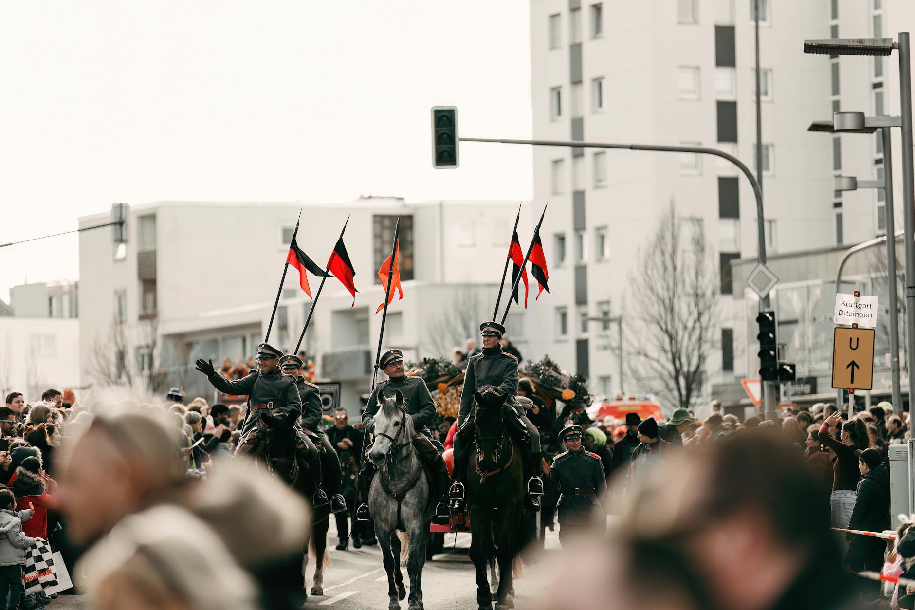 Detailansicht: Waffenruhe Ostern