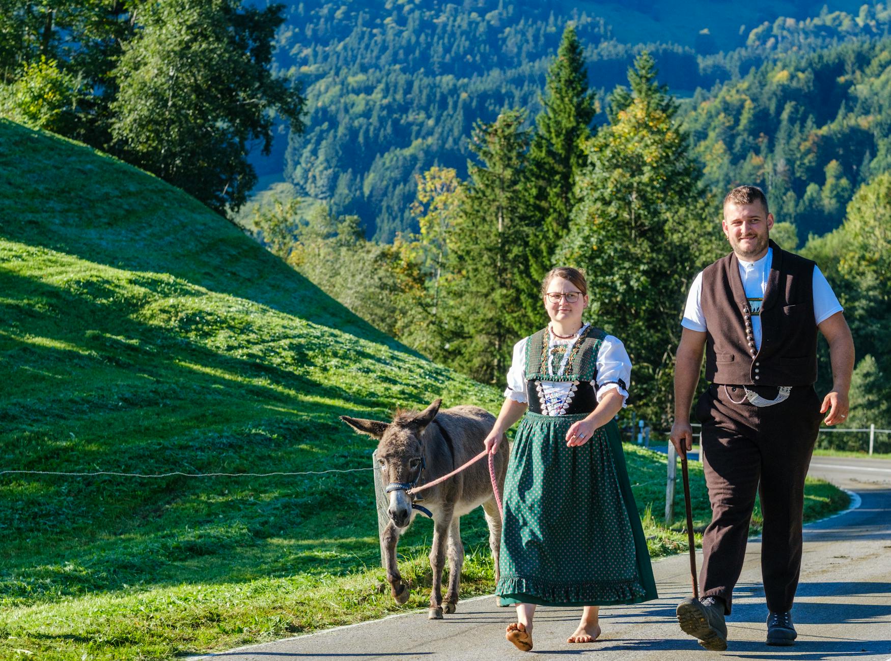 Bauer Sucht Frau International Symbolbild zum Thema Bauer Sucht Frau International