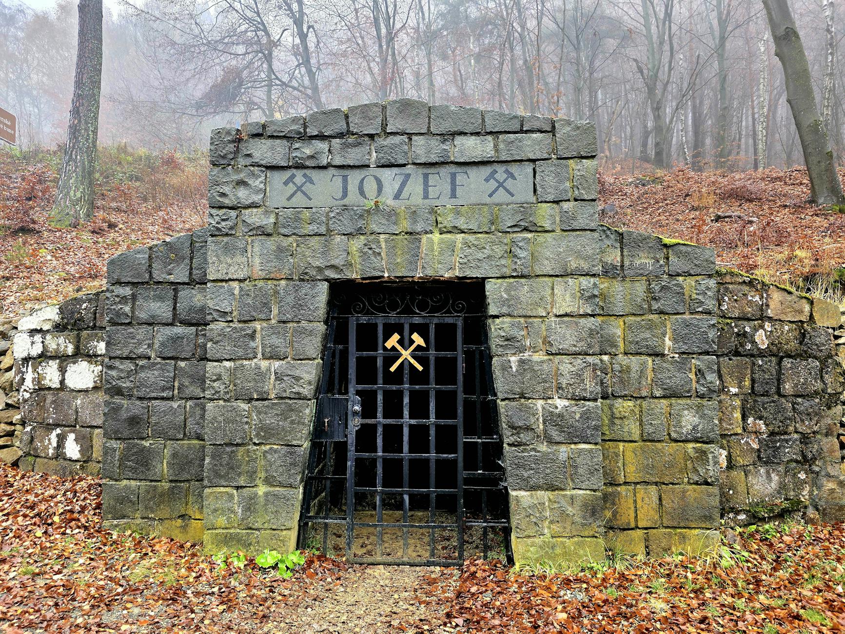 Symbolbild zum Thema Falkensteiner Höhle Toter