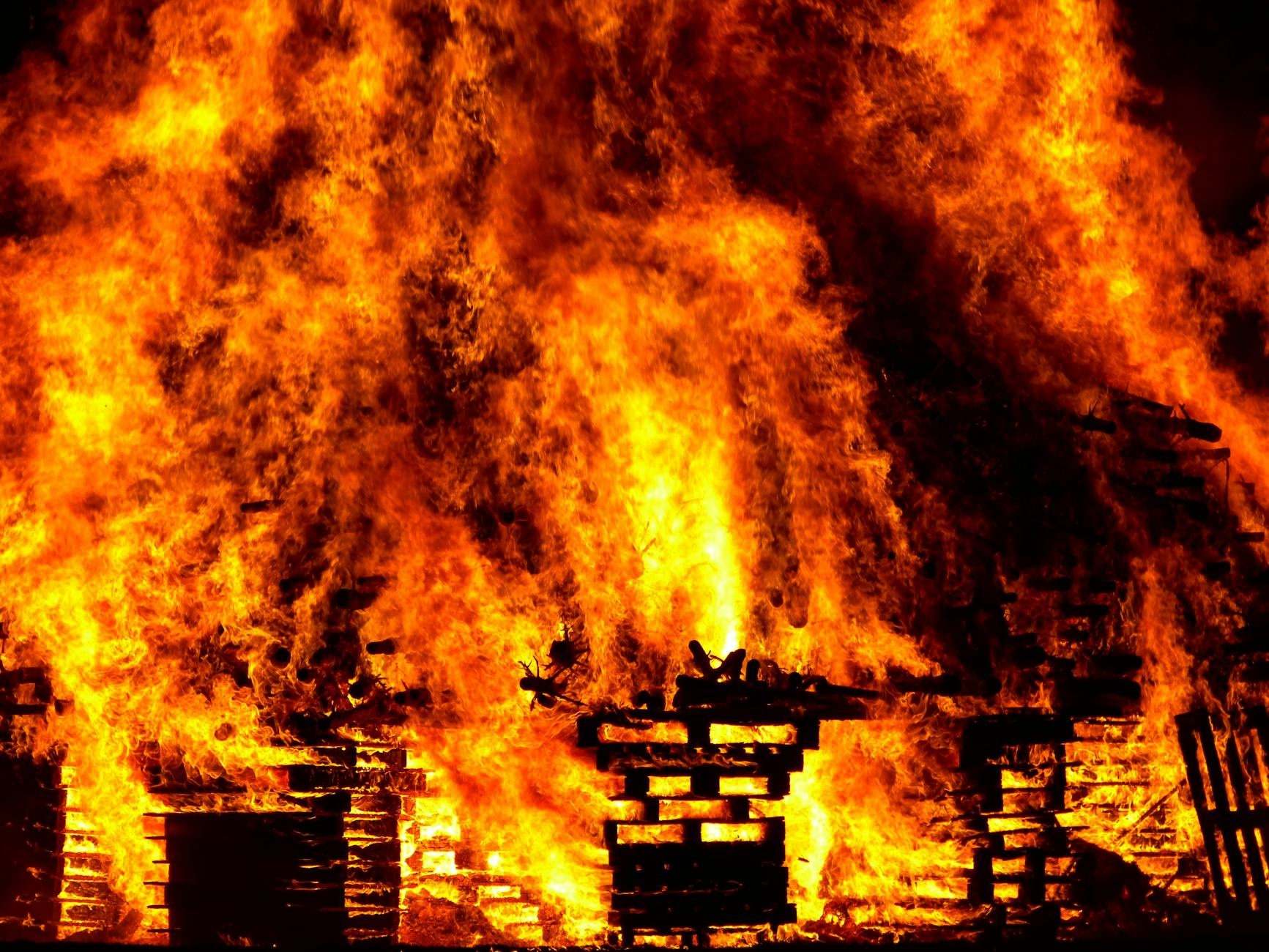 Symbolbild zum Thema Feuer Urlaubsregion
