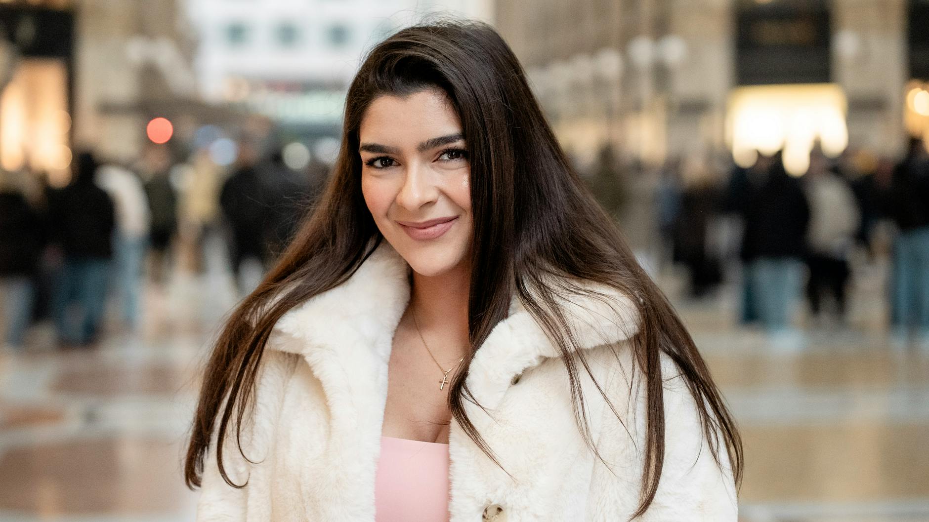 Detailansicht: Giulia Gwinn