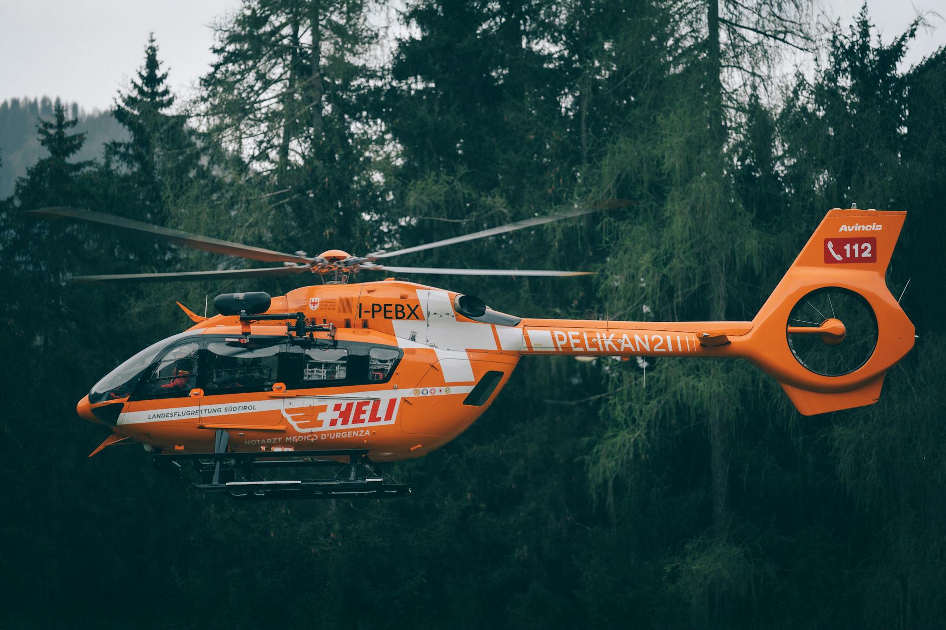 Symbolbild zum Thema Helikopter Alm Südtirol