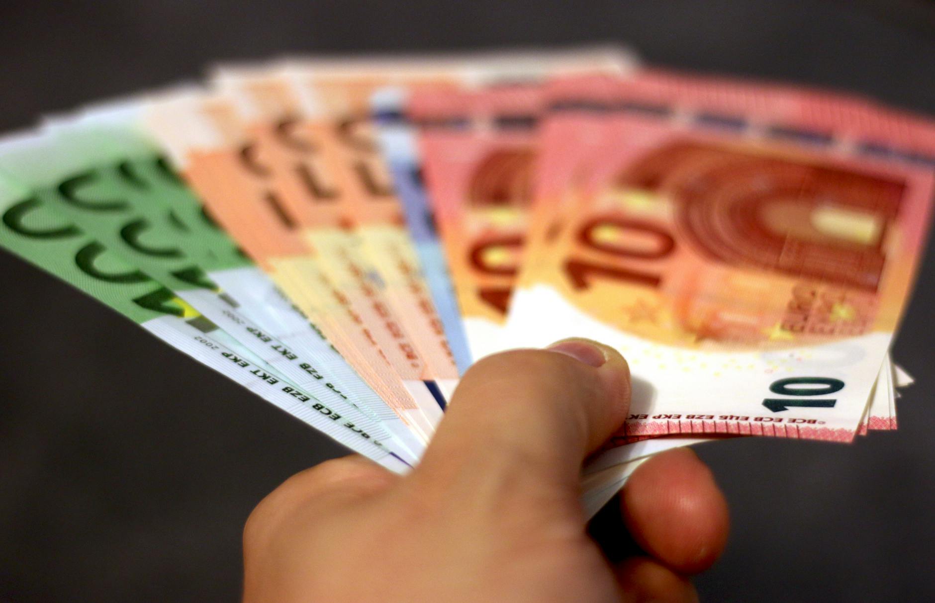 Hochschulen Budget Kürzung Illustration zu Hochschulen Budget Kürzung