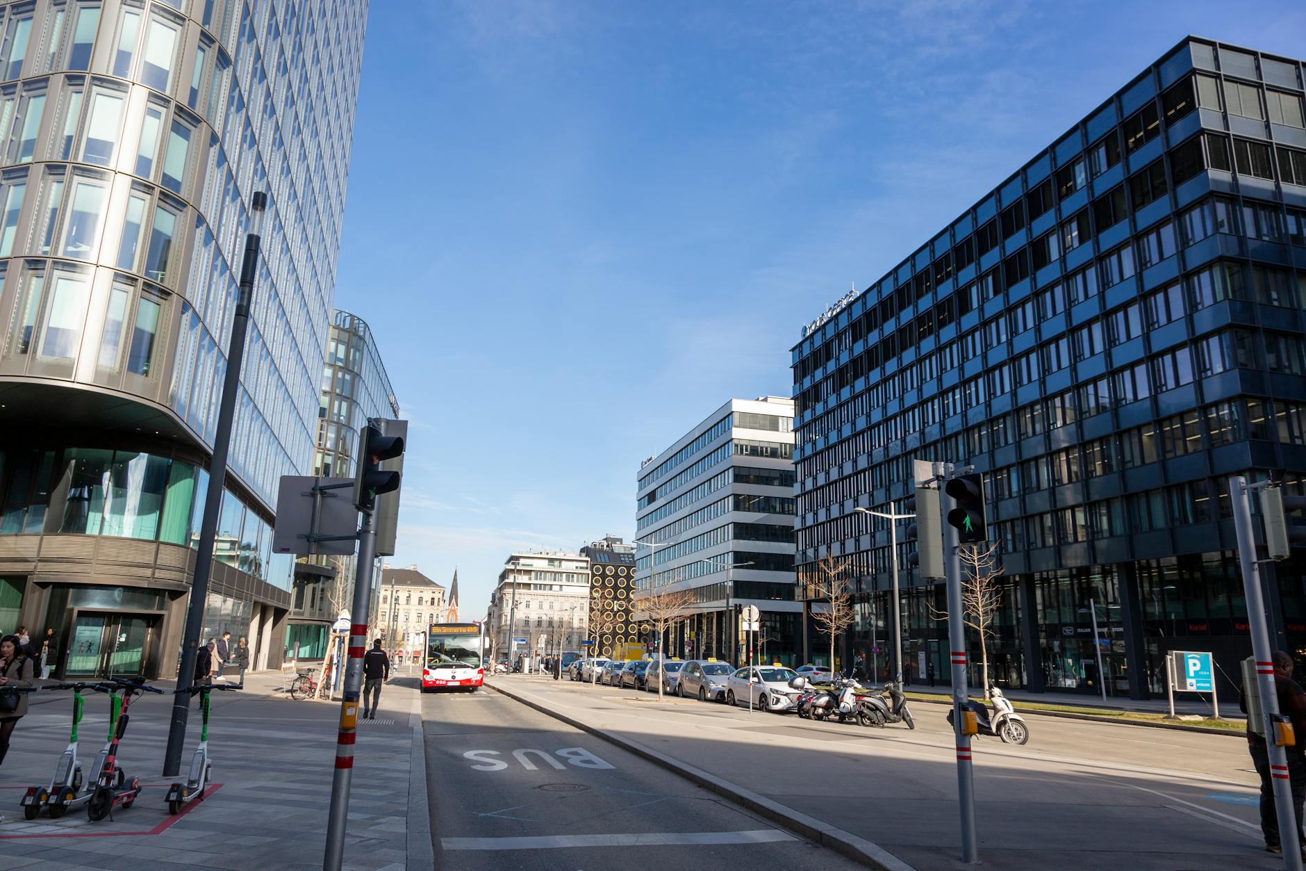 Detailansicht: Längere Wehrpflicht
