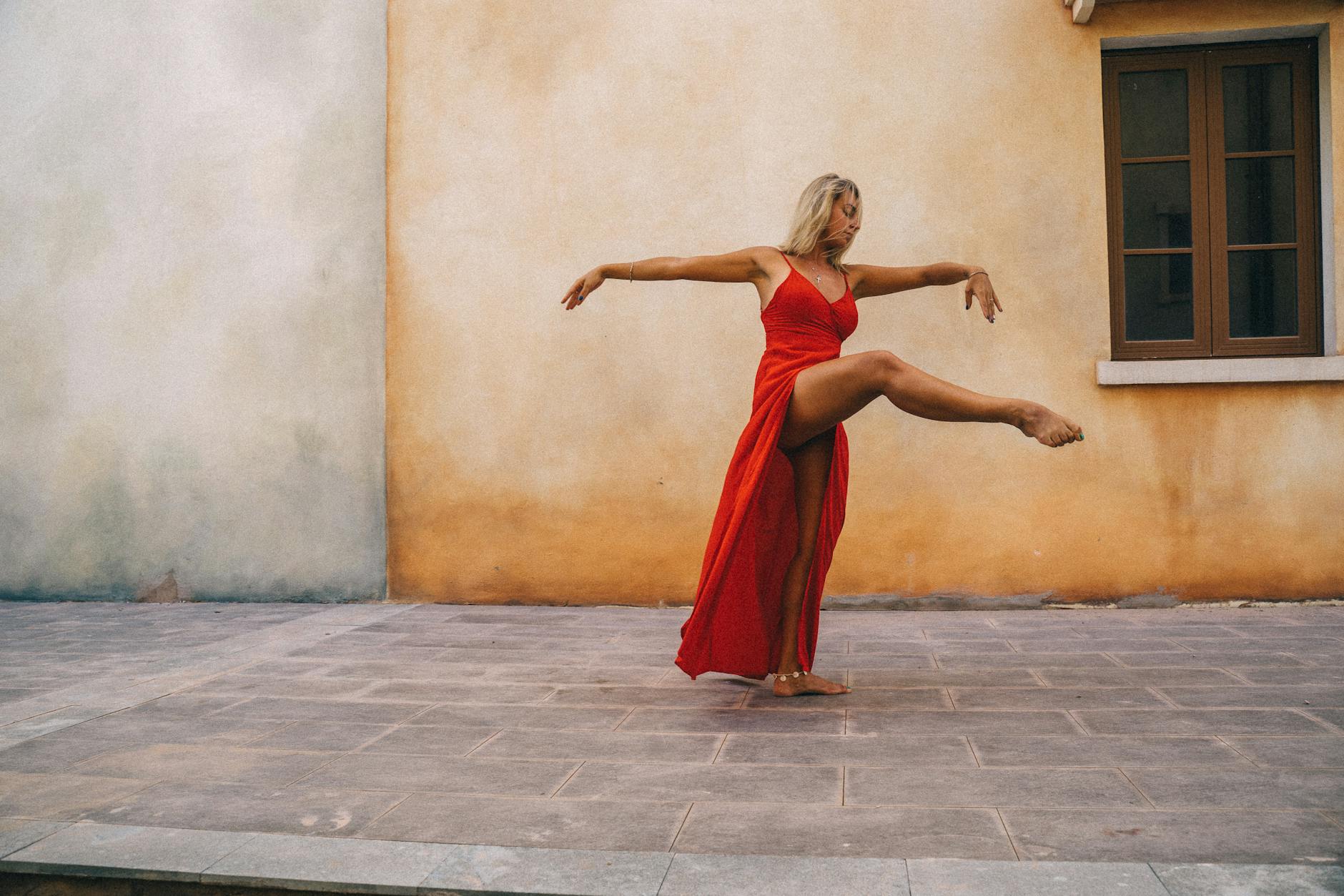 Illustration zu Lets Dance Malika
