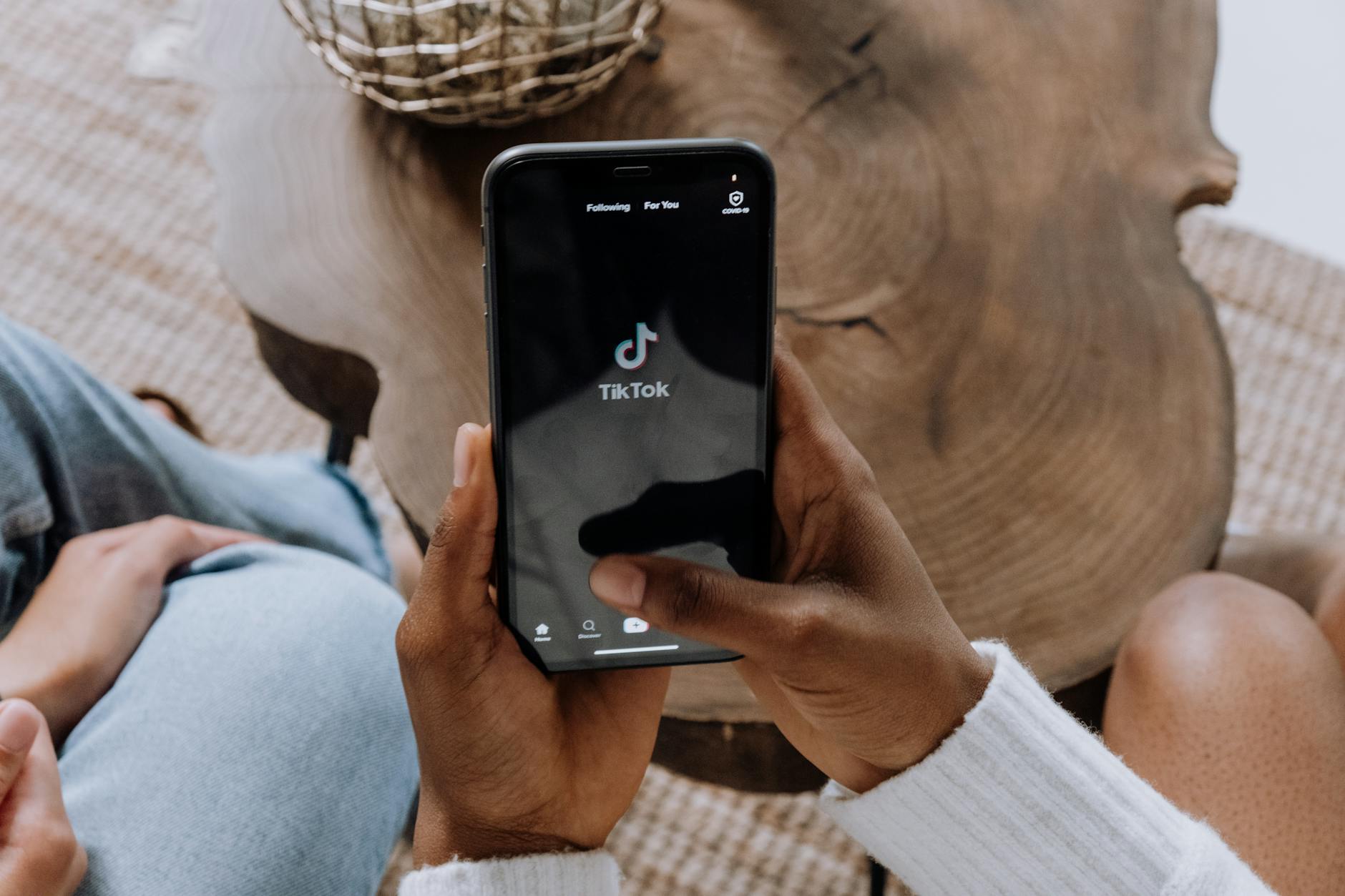 Detailansicht: Schüler Suspendiert TikTok
