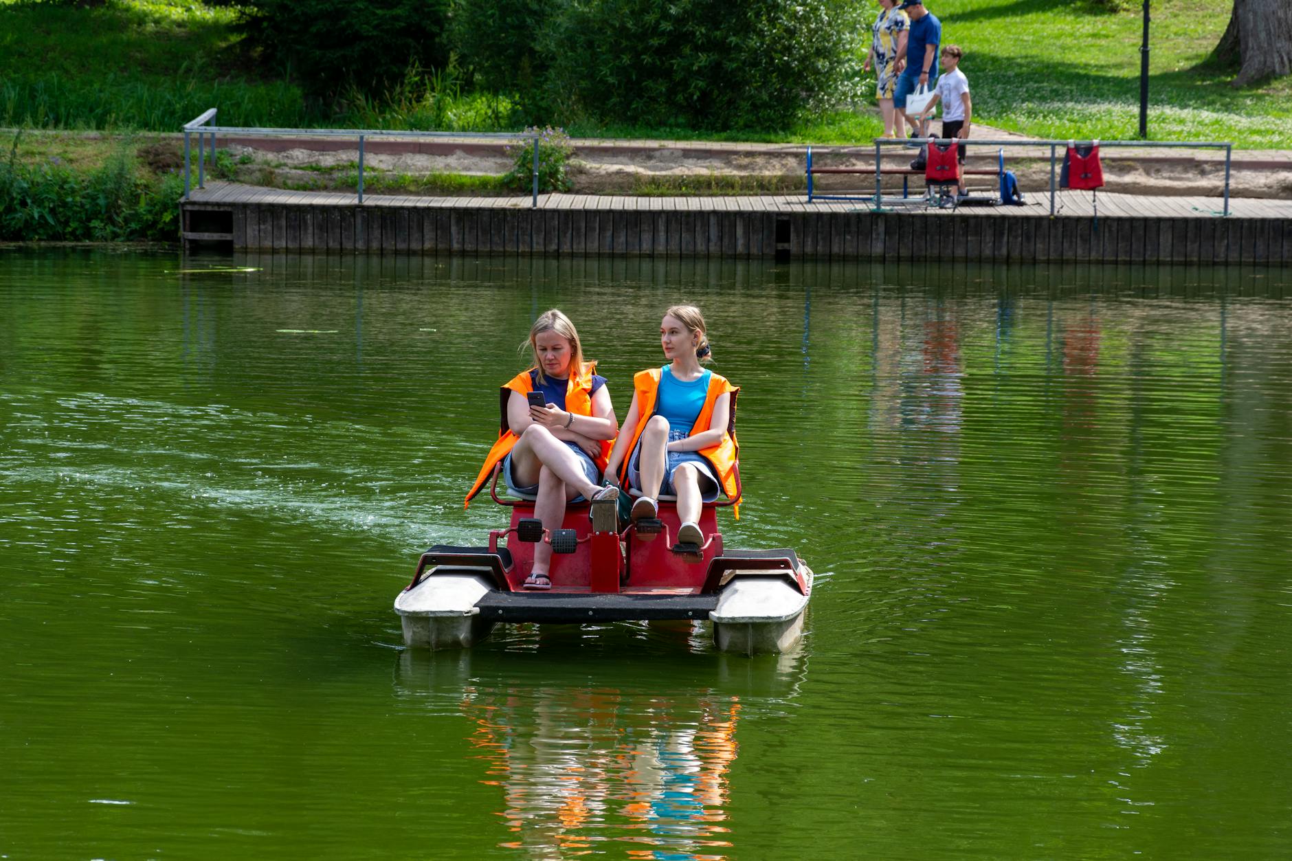Detailansicht: Wasserbahn Kinder