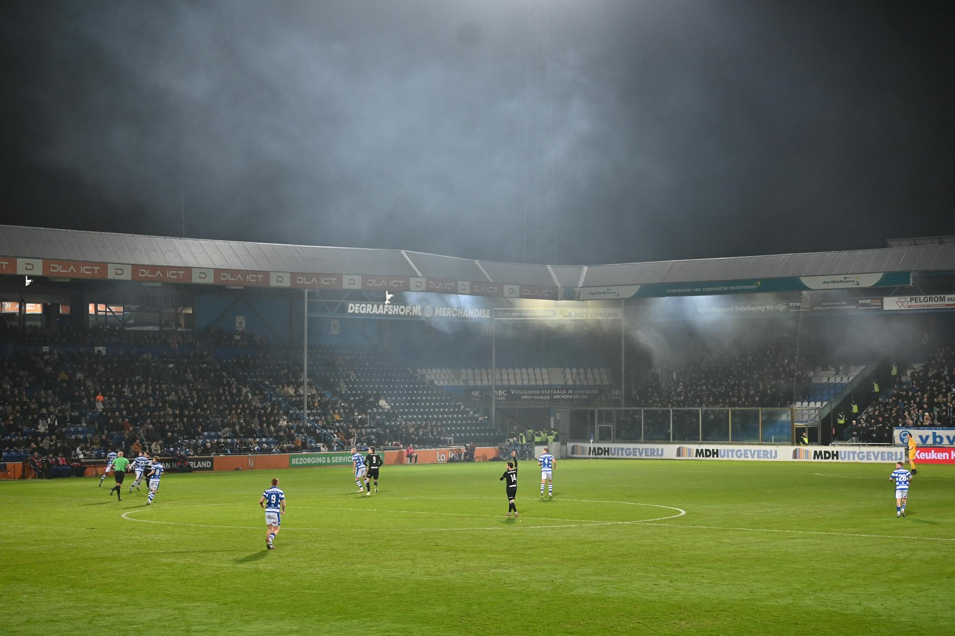Wolfsburg – SC Paderborn Detailansicht: Wolfsburg – SC Paderborn