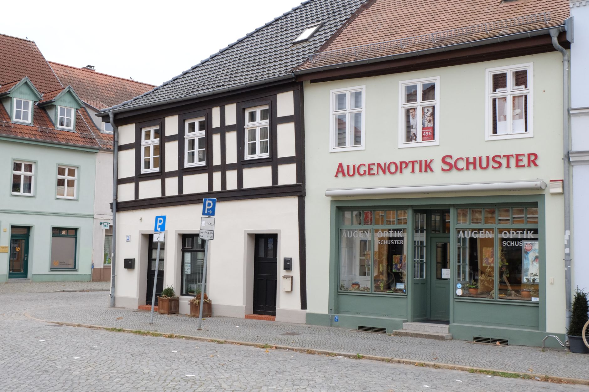 Detailansicht: Drei Jahren
